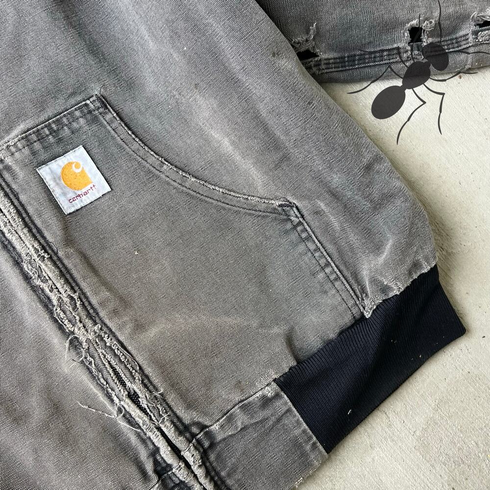 Carhartt faded black thrashed hooded work wear jacket - Picture 7 of 13